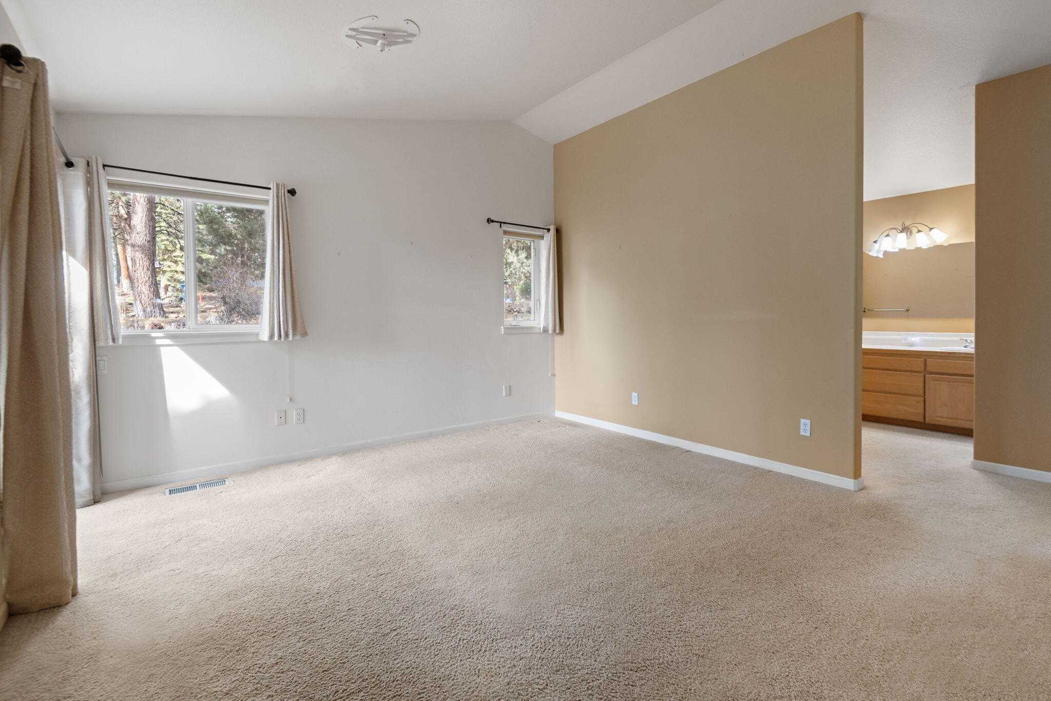 2903 NW Fairway Heights Drive