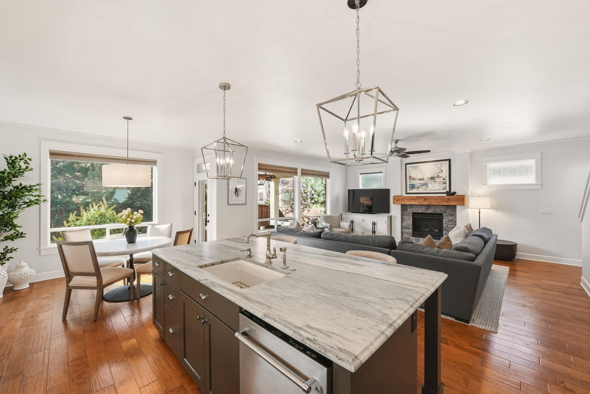 3031 NW Clubhouse Drive