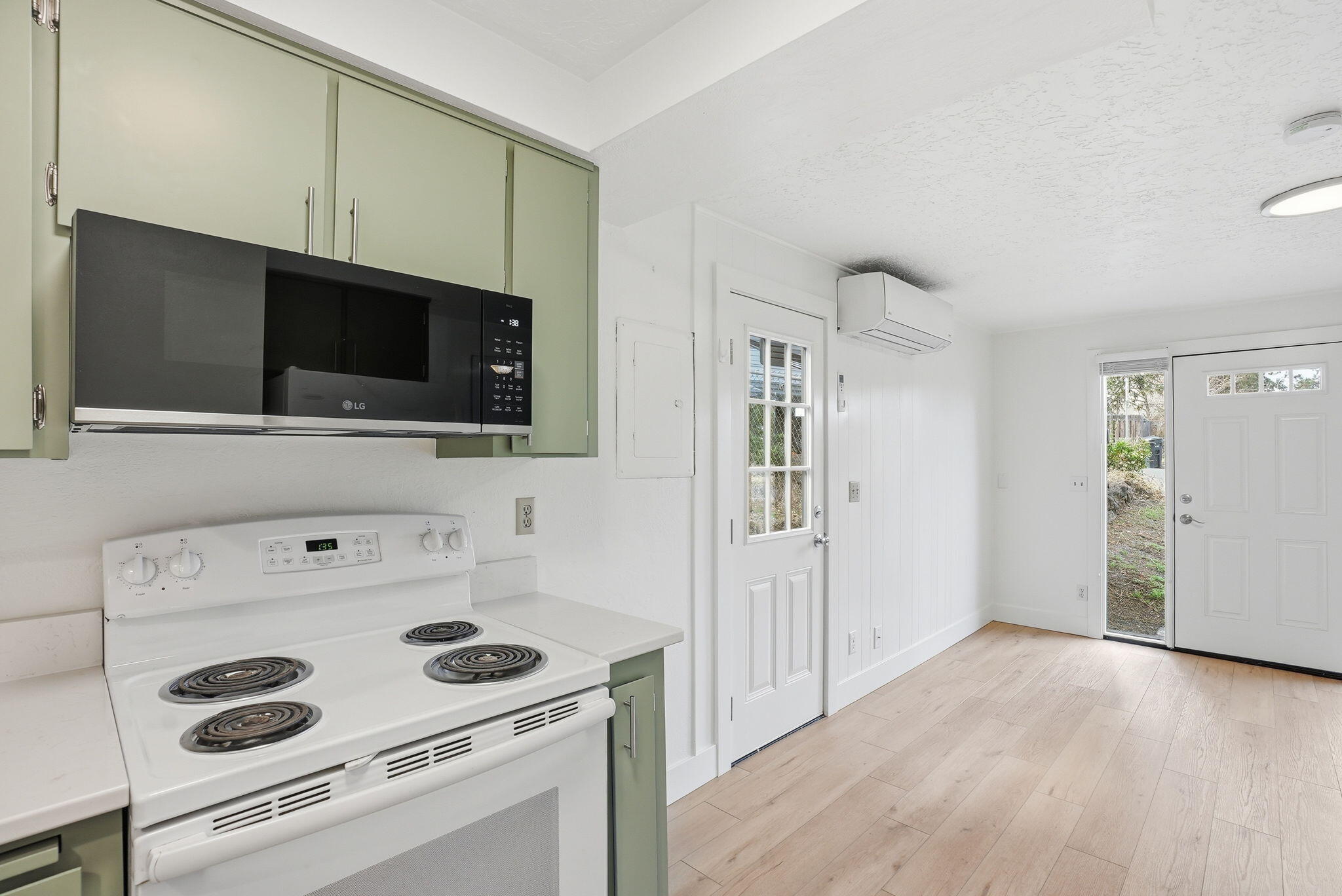 513 NE Irving Avenue