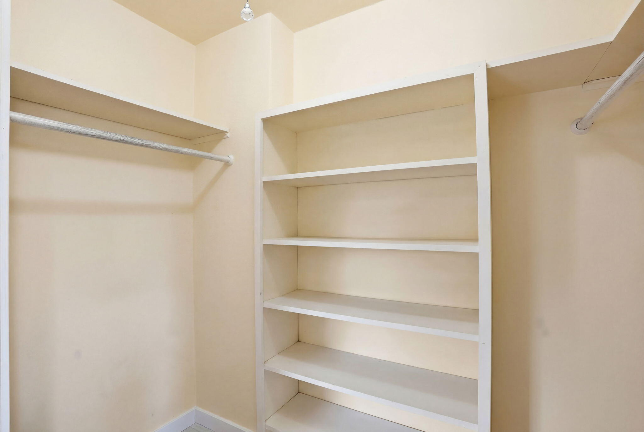 513 NE Irving Avenue