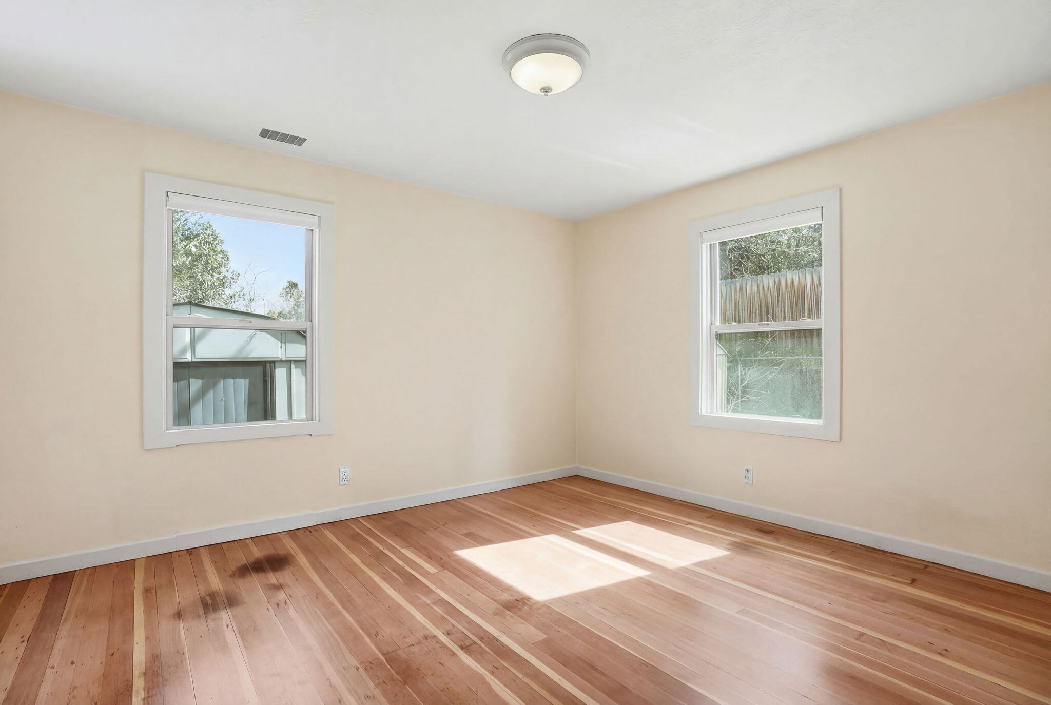 513 NE Irving Avenue