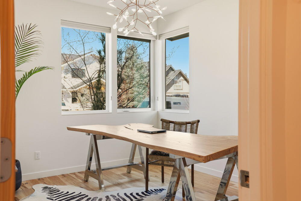 2048 NW Shiraz Court