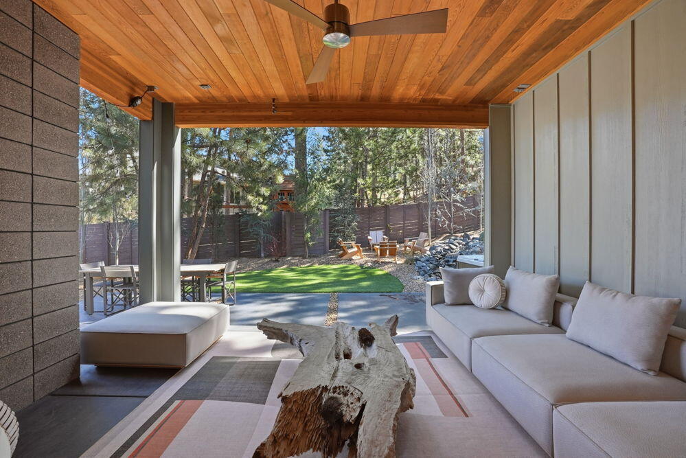 2048 NW Shiraz Court