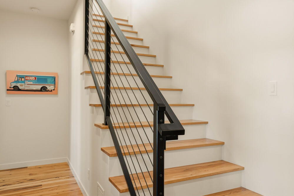 2048 NW Shiraz Court