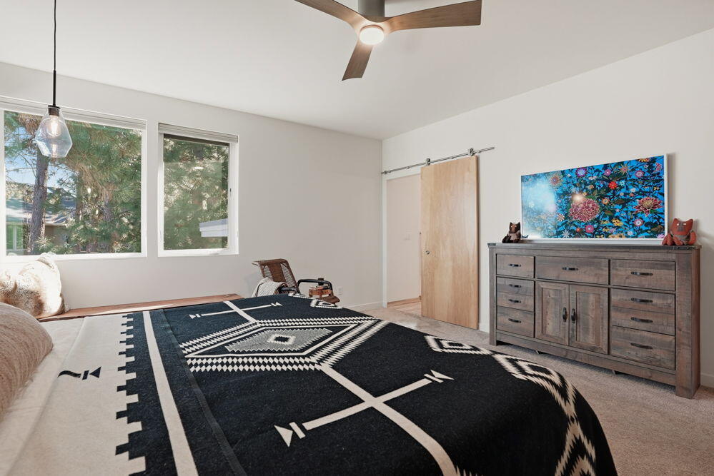 2048 NW Shiraz Court