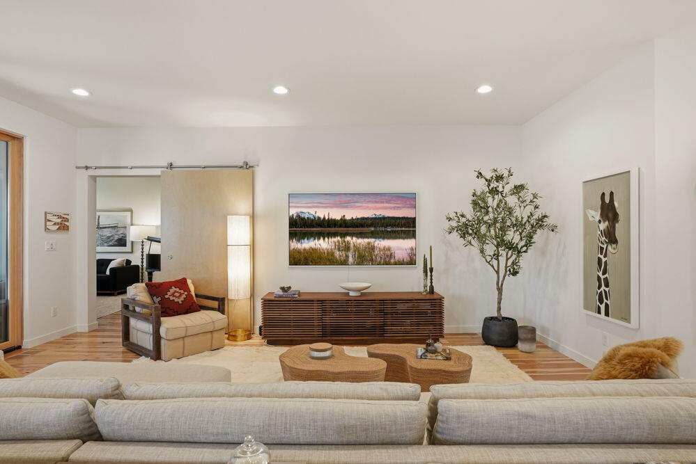 2048 NW Shiraz Court