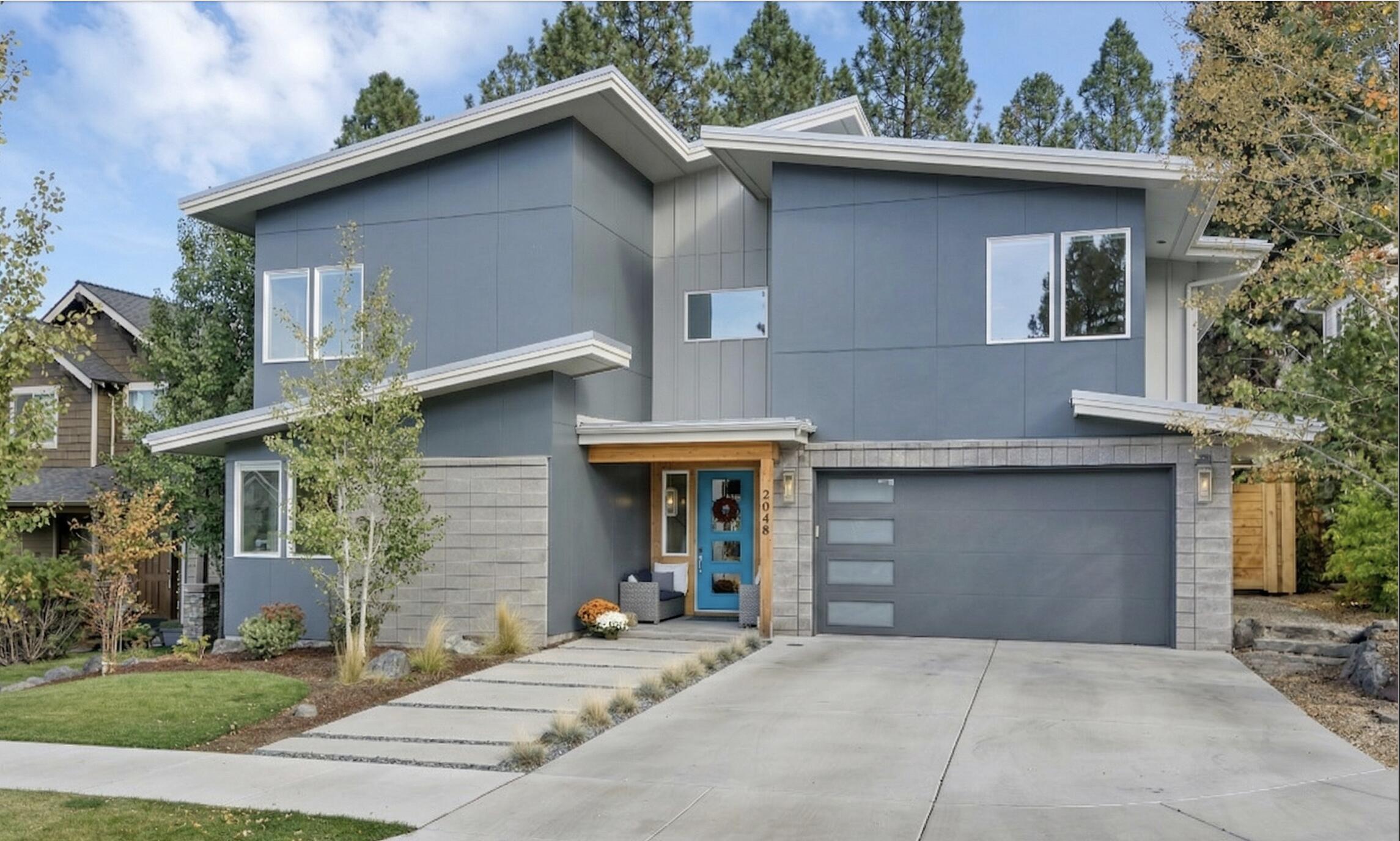 2048 NW Shiraz Court