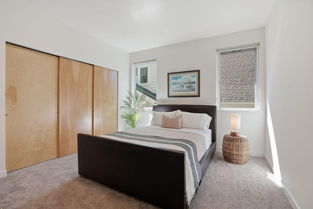 2048 NW Shiraz Court