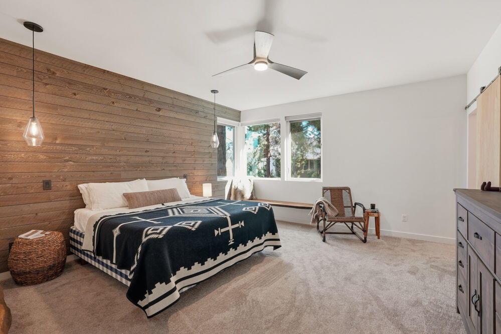 2048 NW Shiraz Court