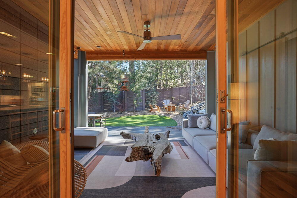 2048 NW Shiraz Court