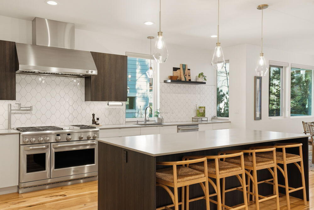 2048 NW Shiraz Court