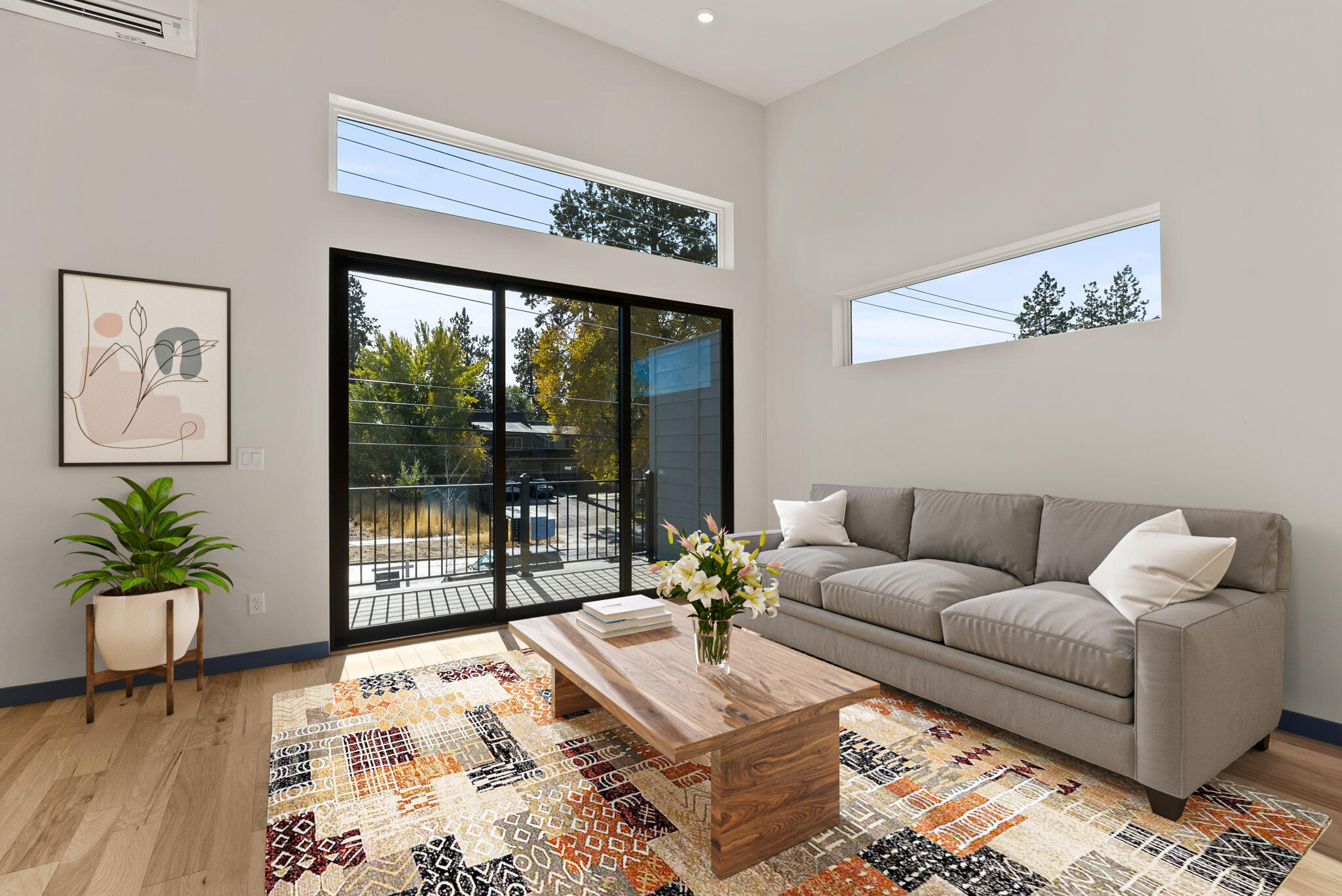 12 SW Roosevelt Avenue