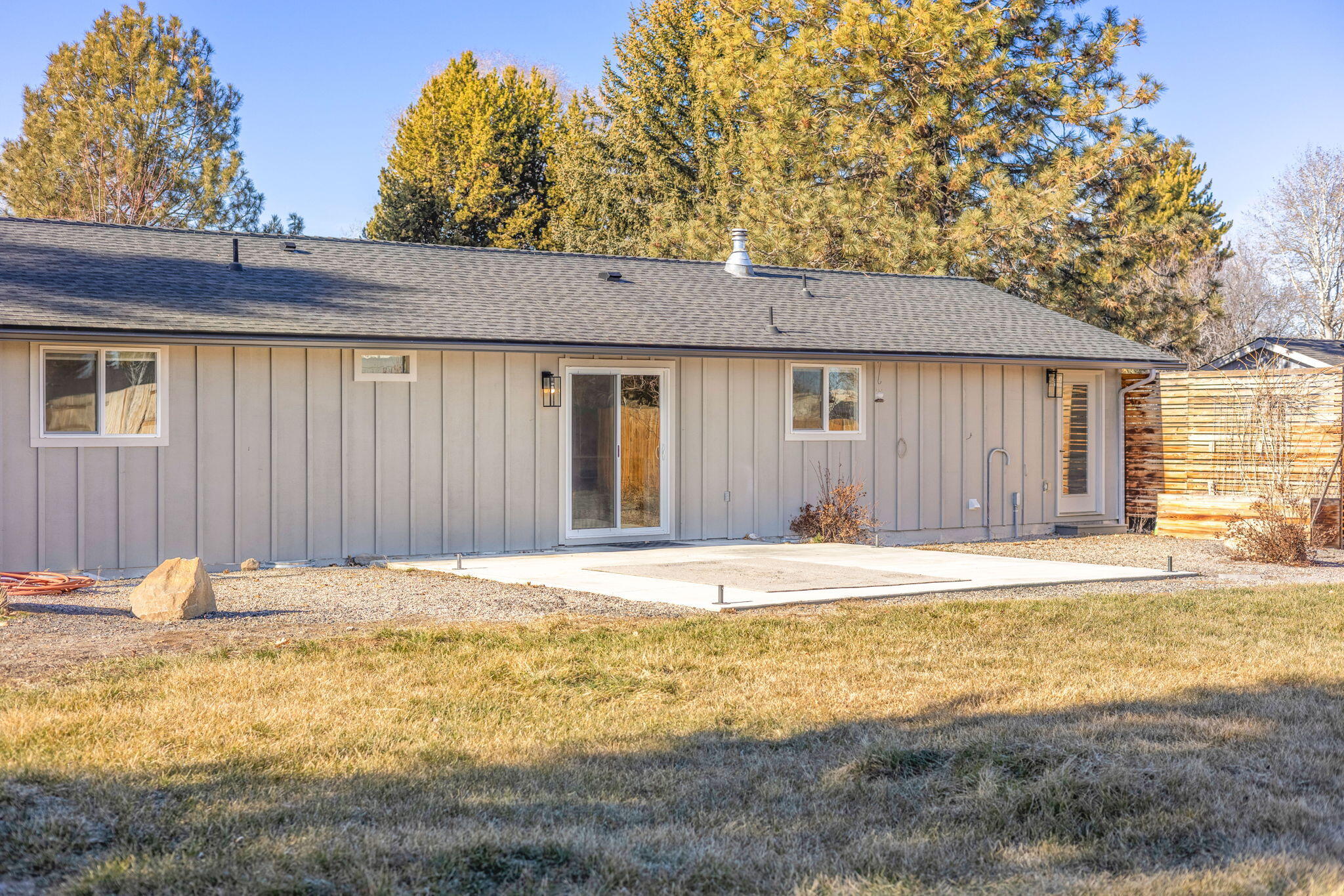 62960 Clyde Lane