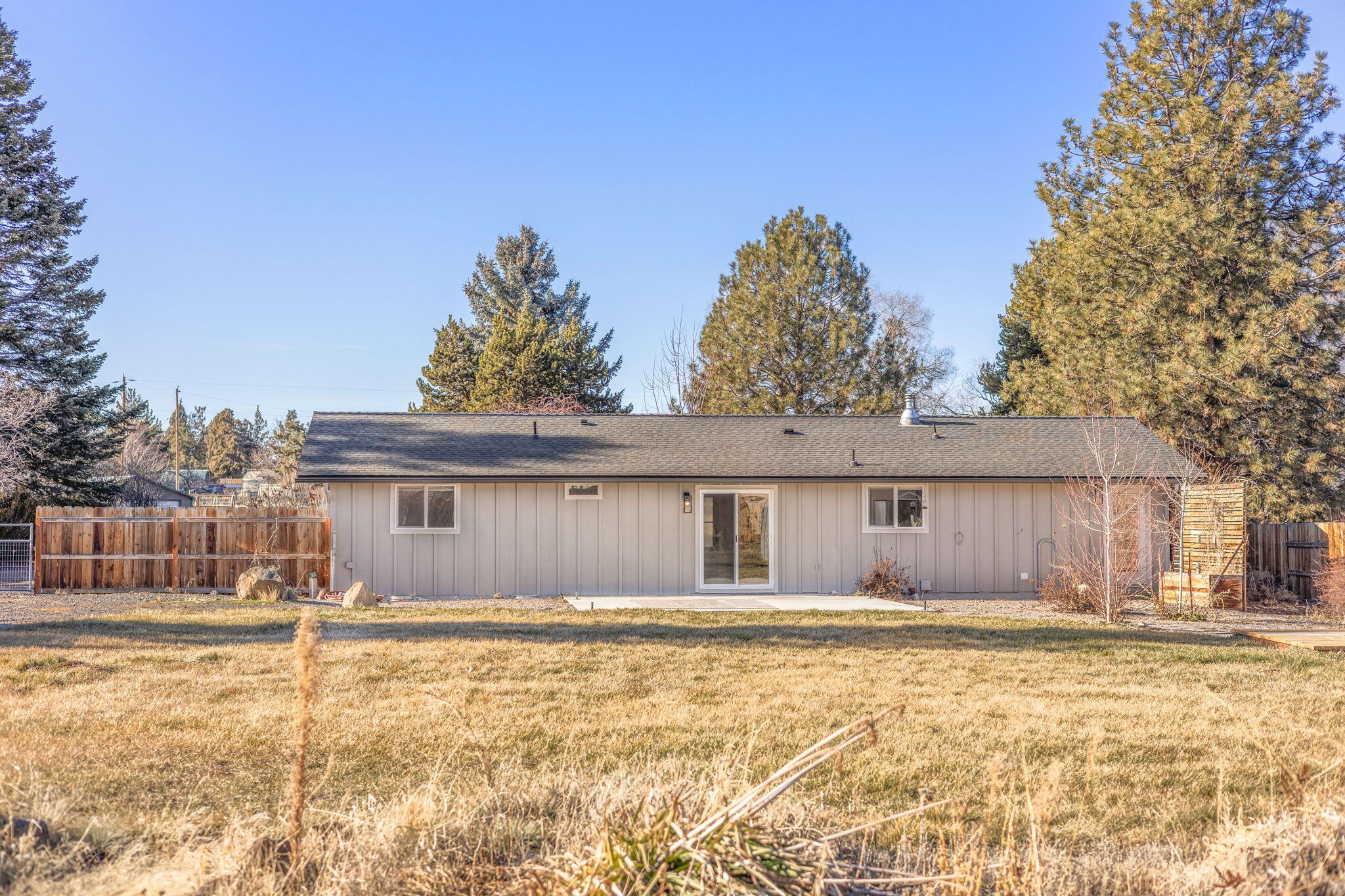 62960 Clyde Lane
