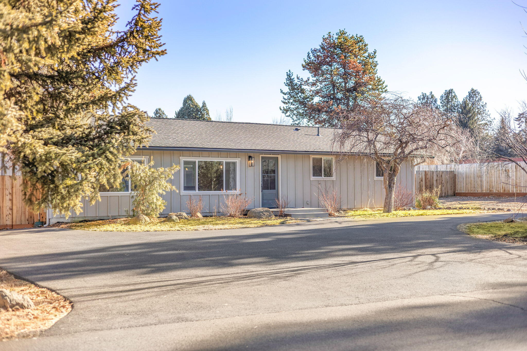 62960 Clyde Lane
