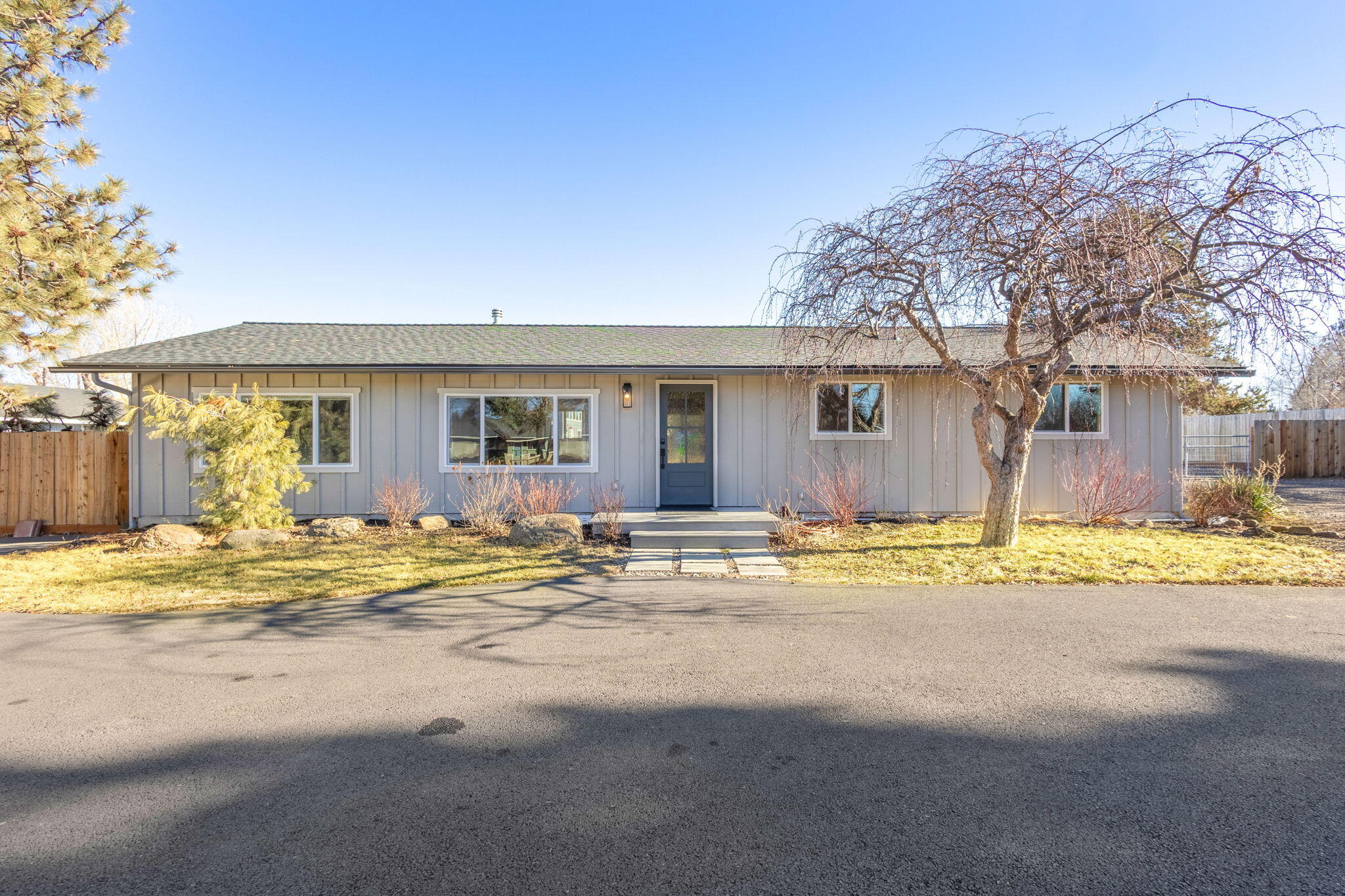 62960 Clyde Lane