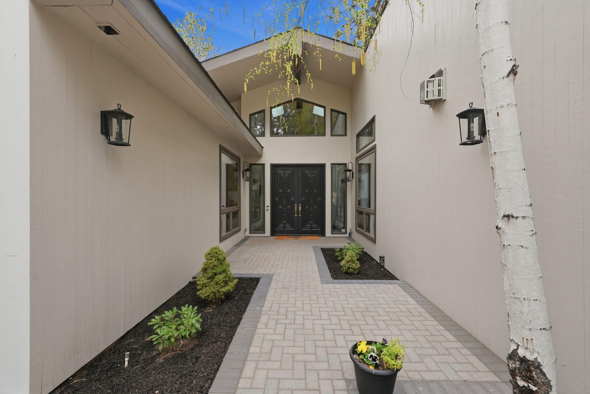 20344 Donkey Sled Road