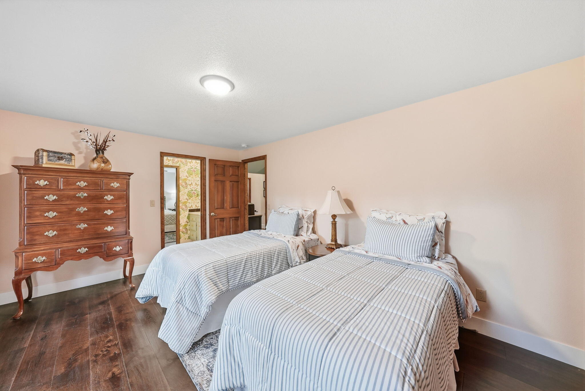 20344 Donkey Sled Road