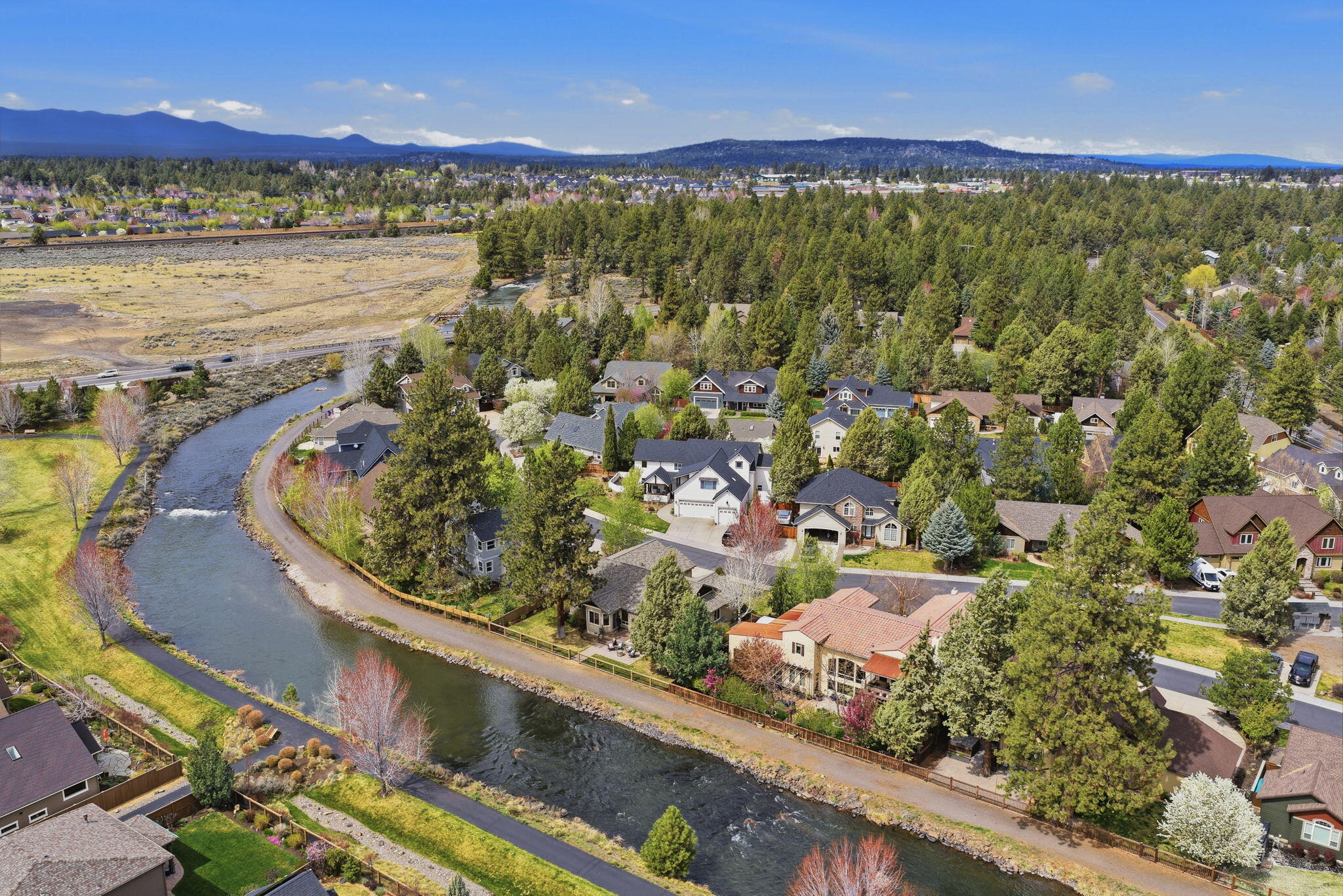 61173 Ridgewater Loop