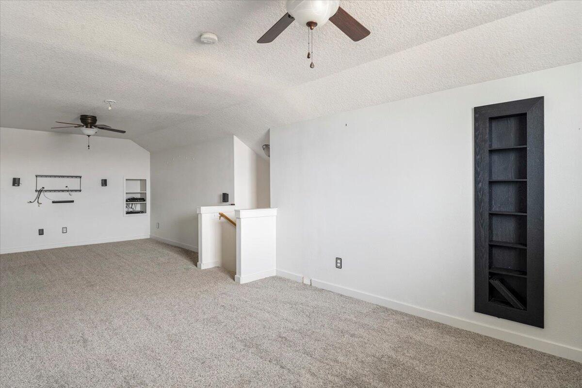 2232 SW Newberry Court