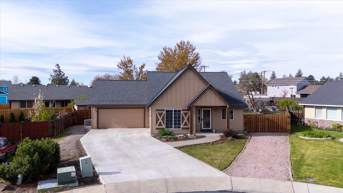 2232 SW Newberry Court