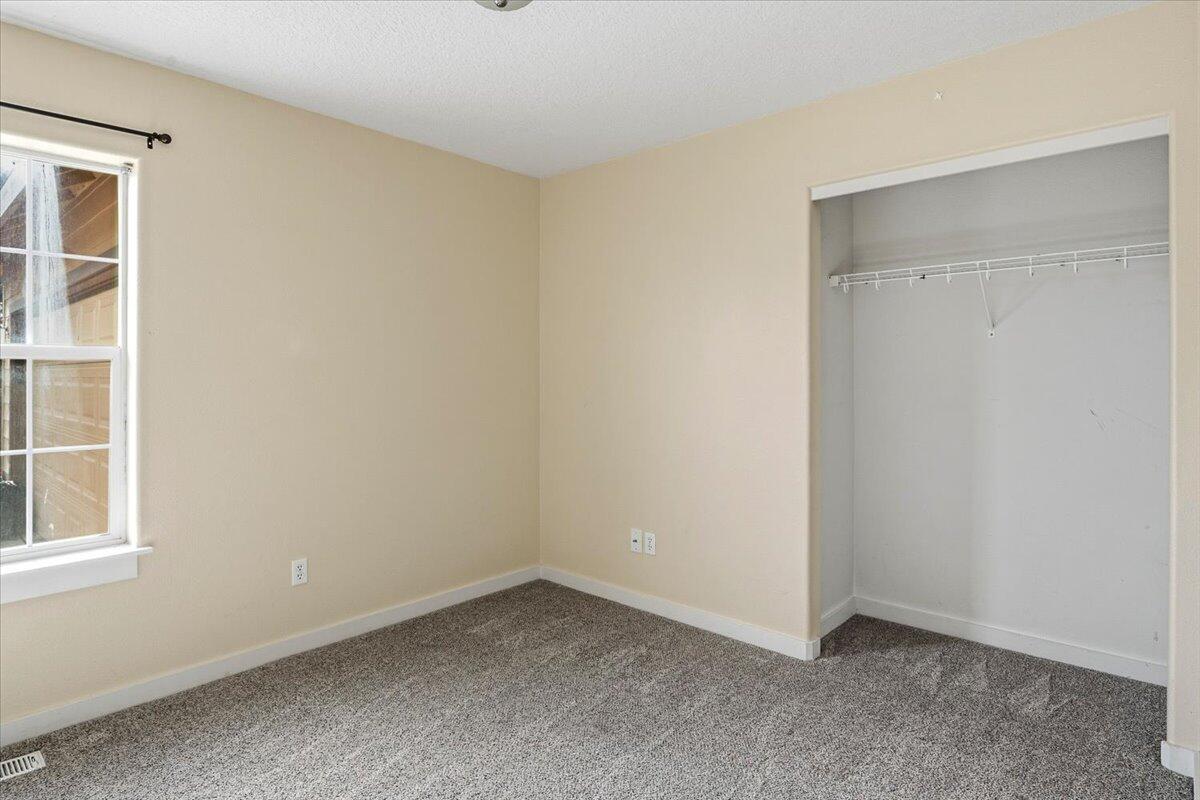 2232 SW Newberry Court