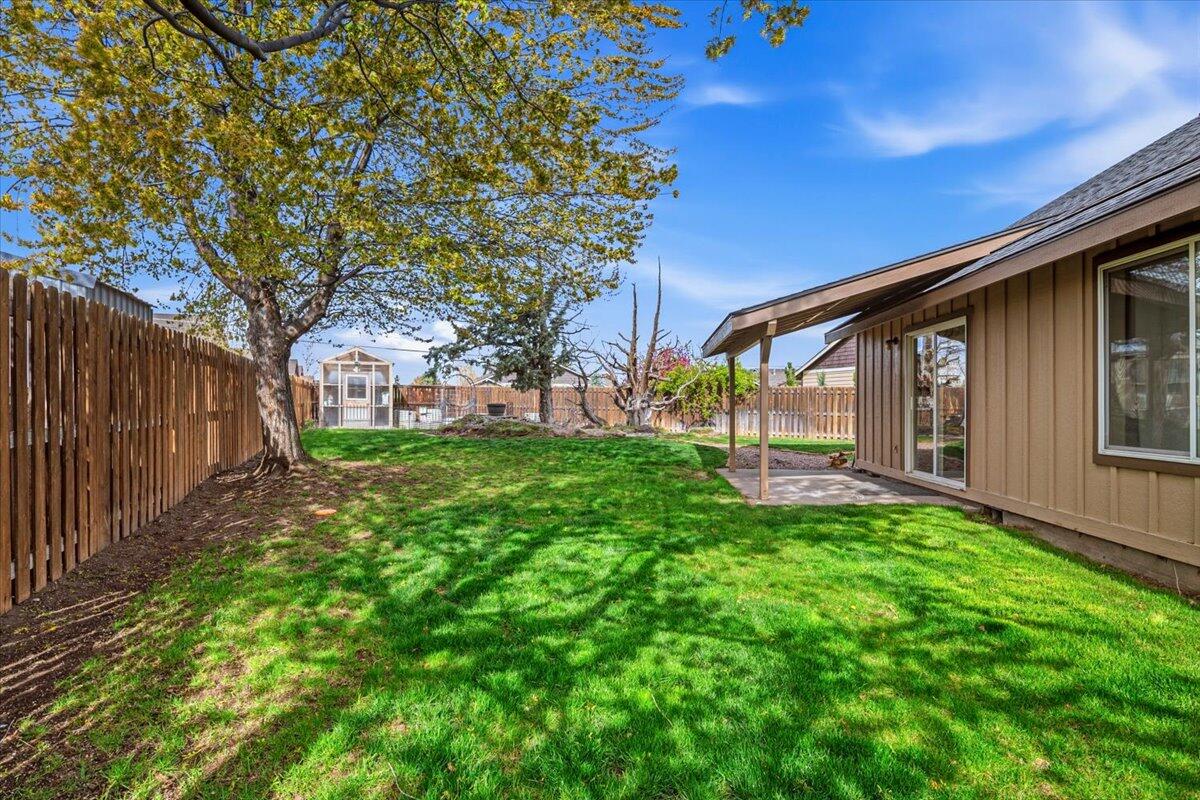2232 SW Newberry Court