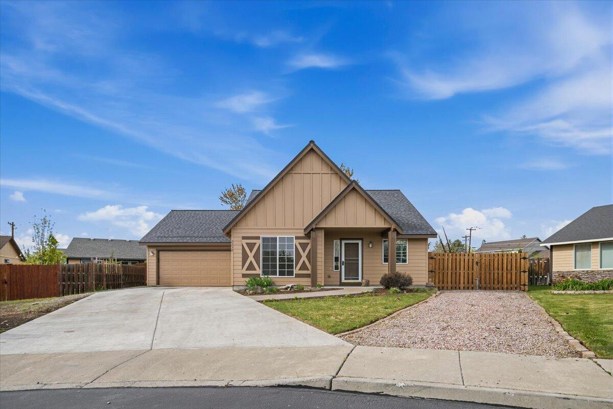 2232 SW Newberry Court