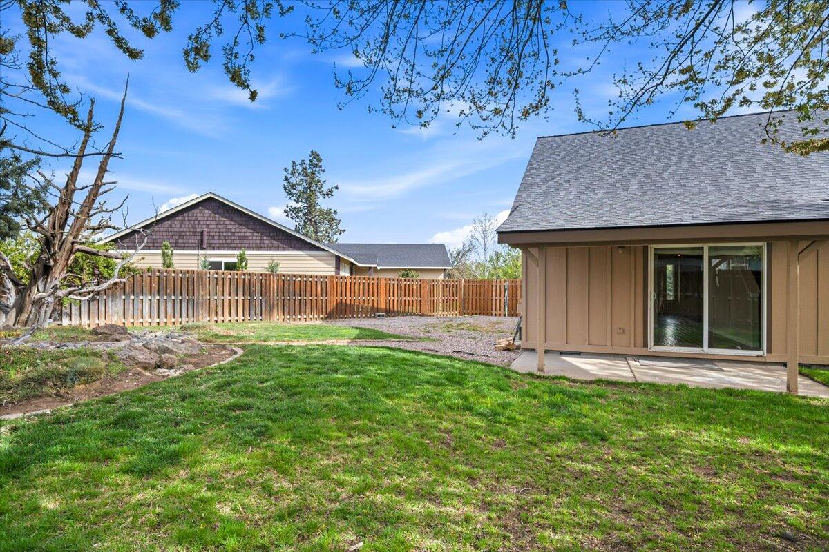 2232 SW Newberry Court