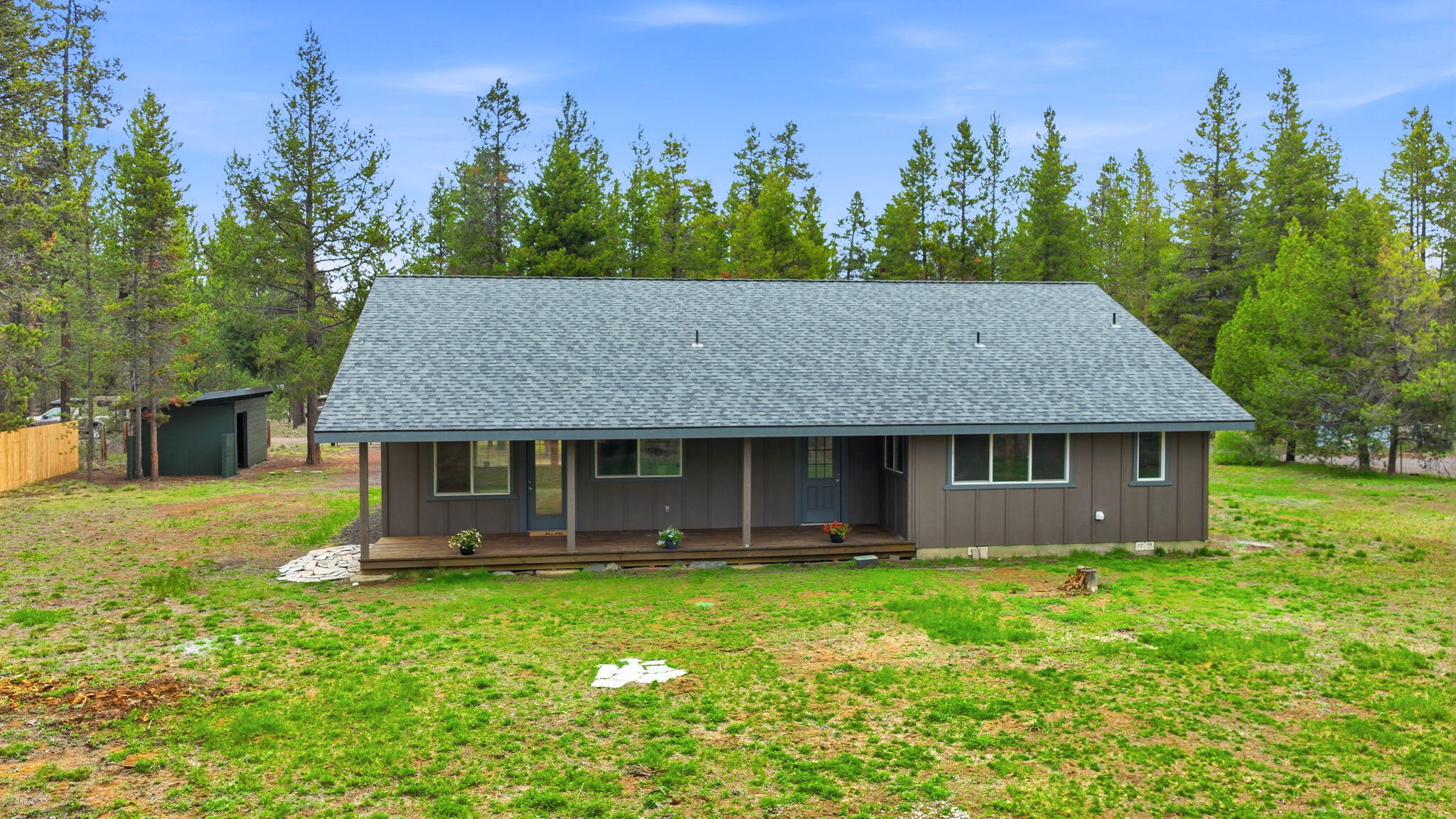 15905 Pine Lane