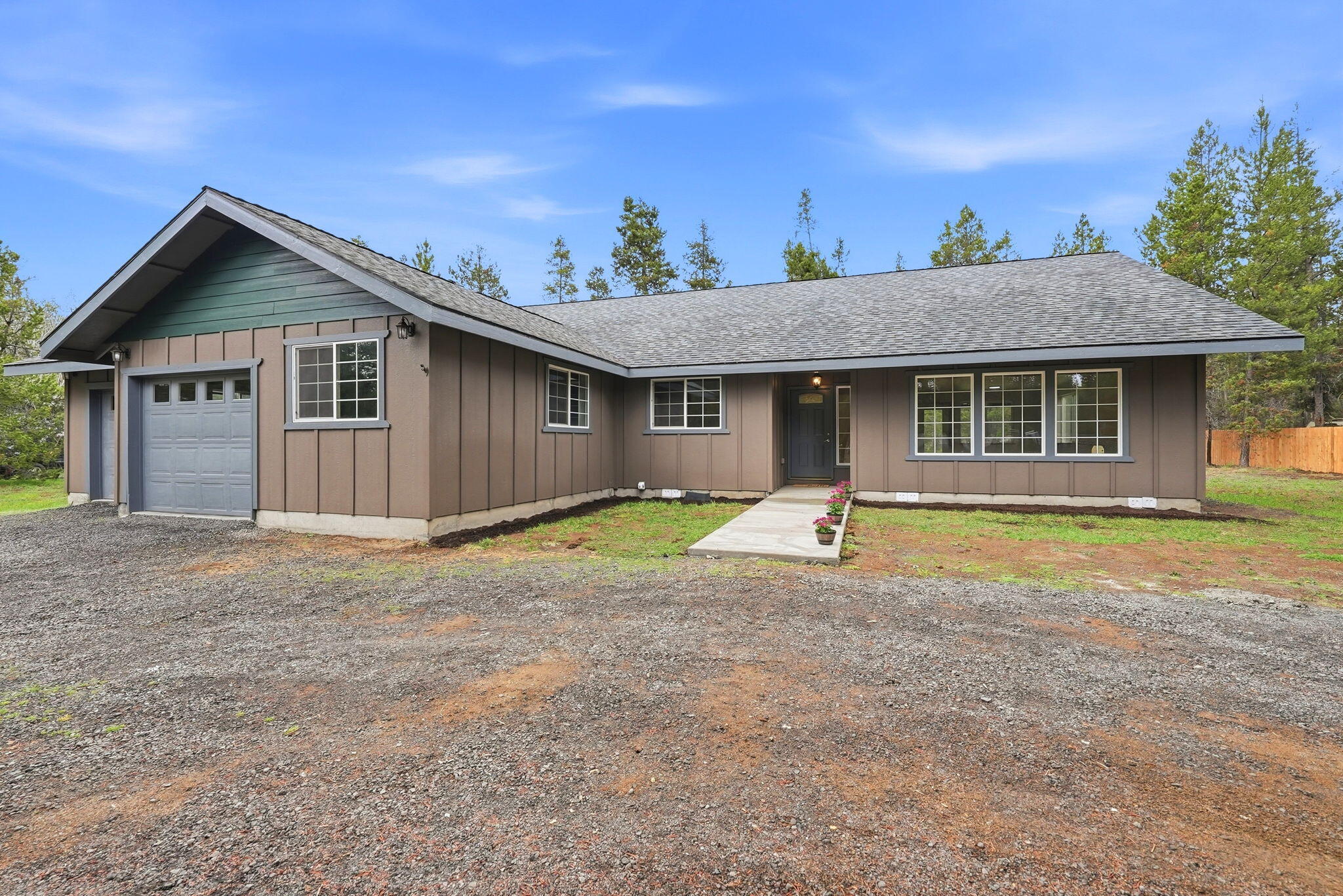 15905 Pine Lane
