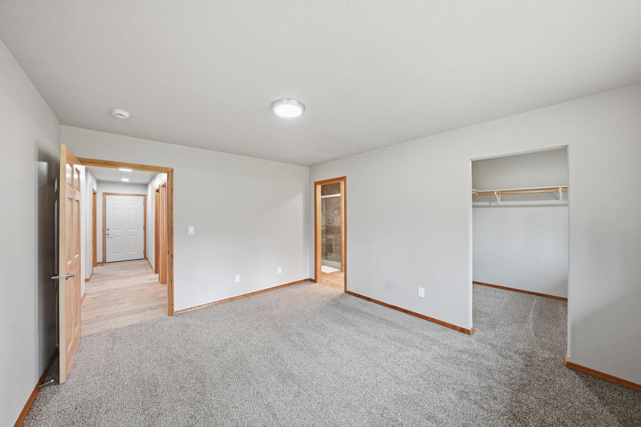 15905 Pine Lane