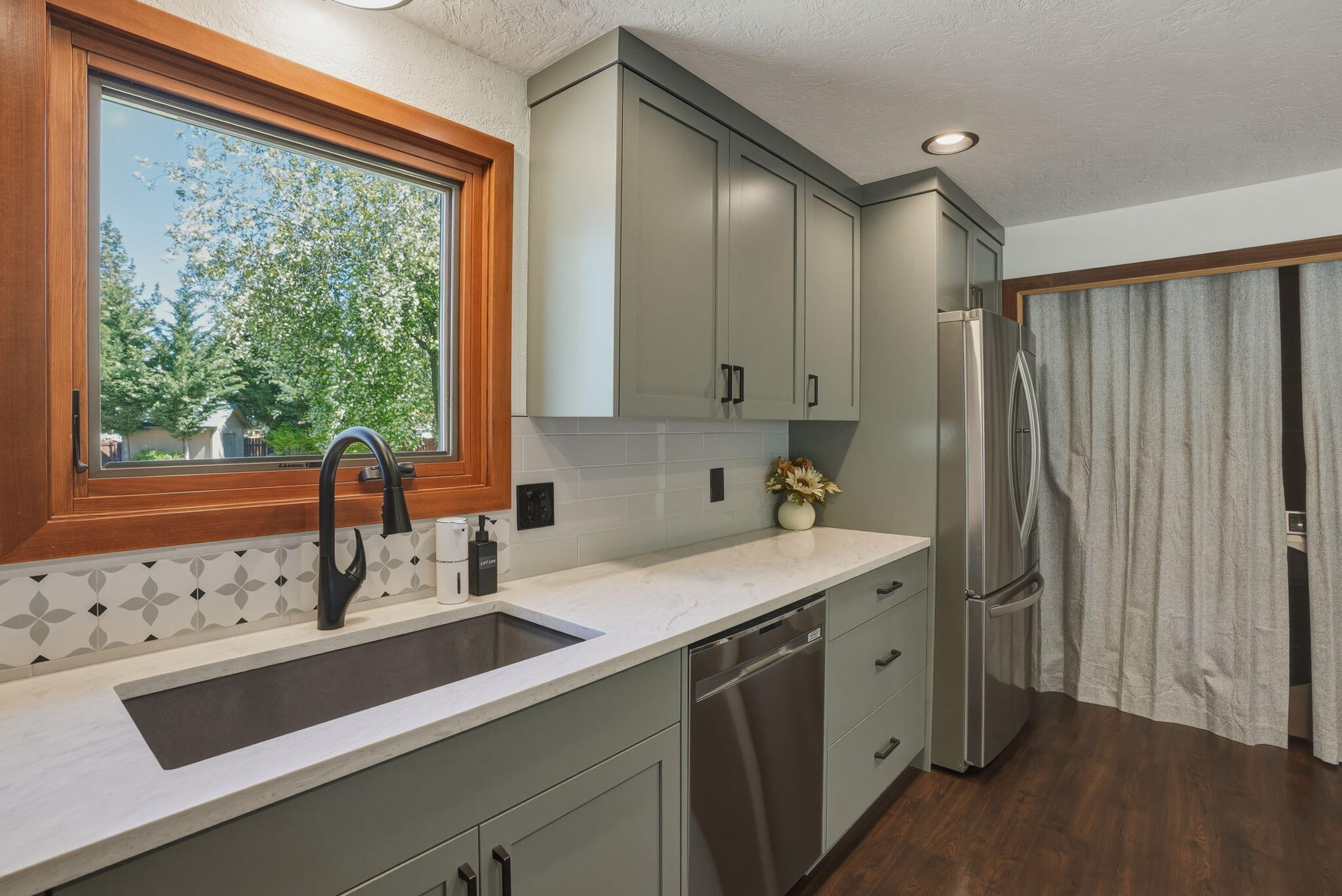 61605 Summer Shade Drive