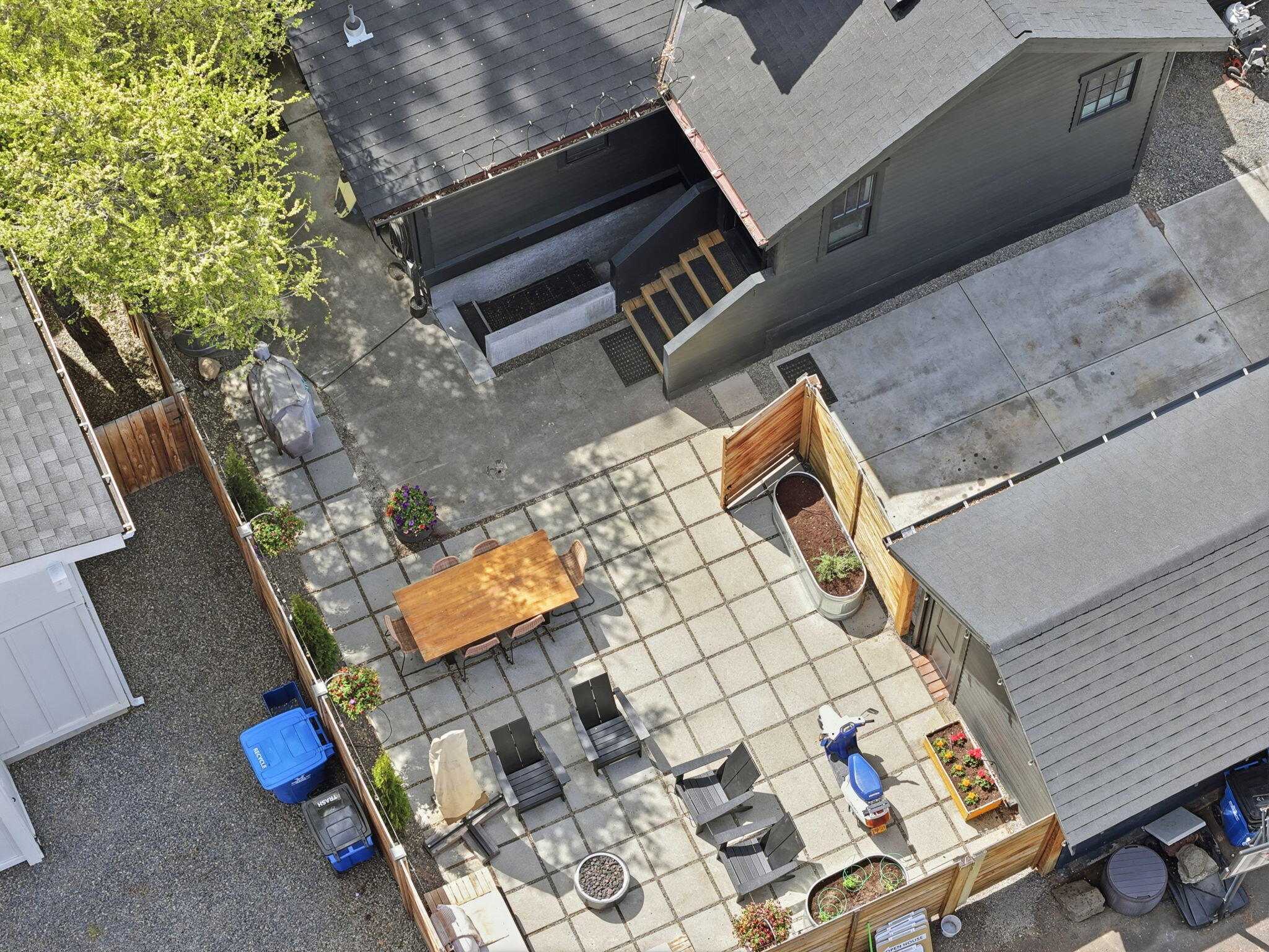 94 NW Portland Avenue