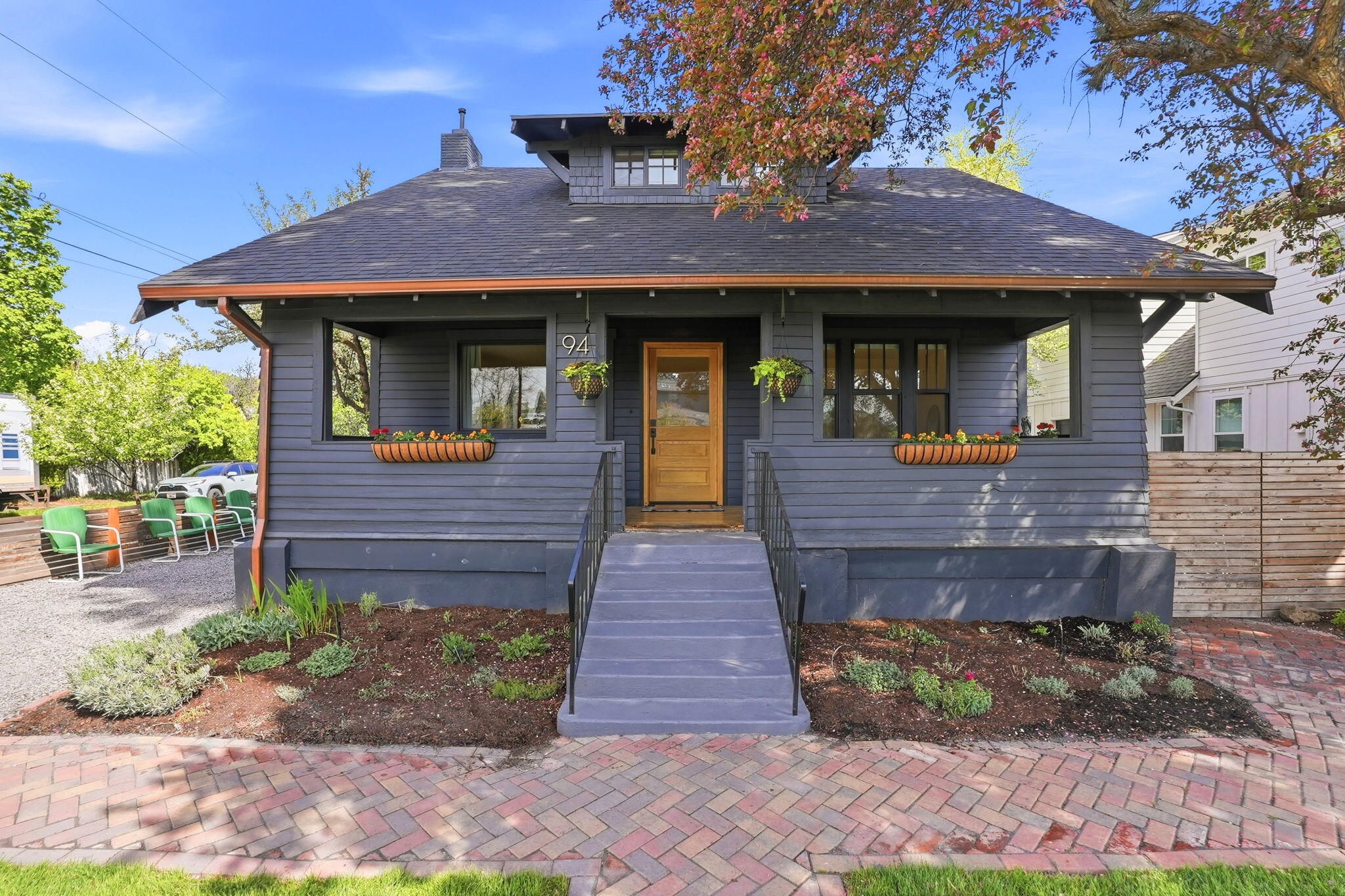94 NW Portland Avenue
