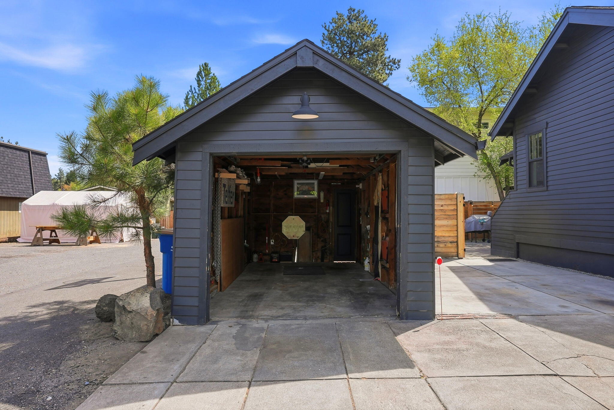 94 NW Portland Avenue
