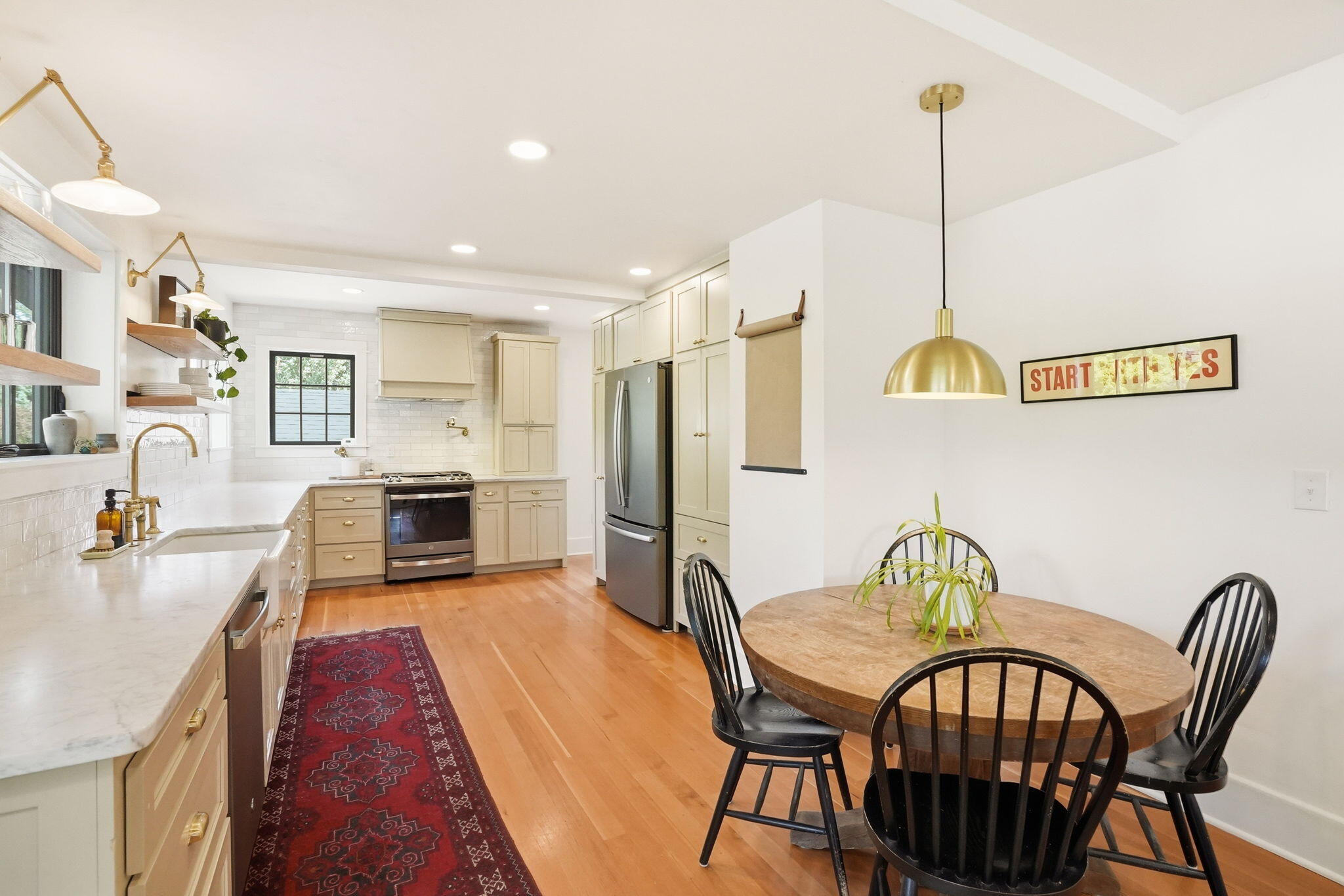 94 NW Portland Avenue