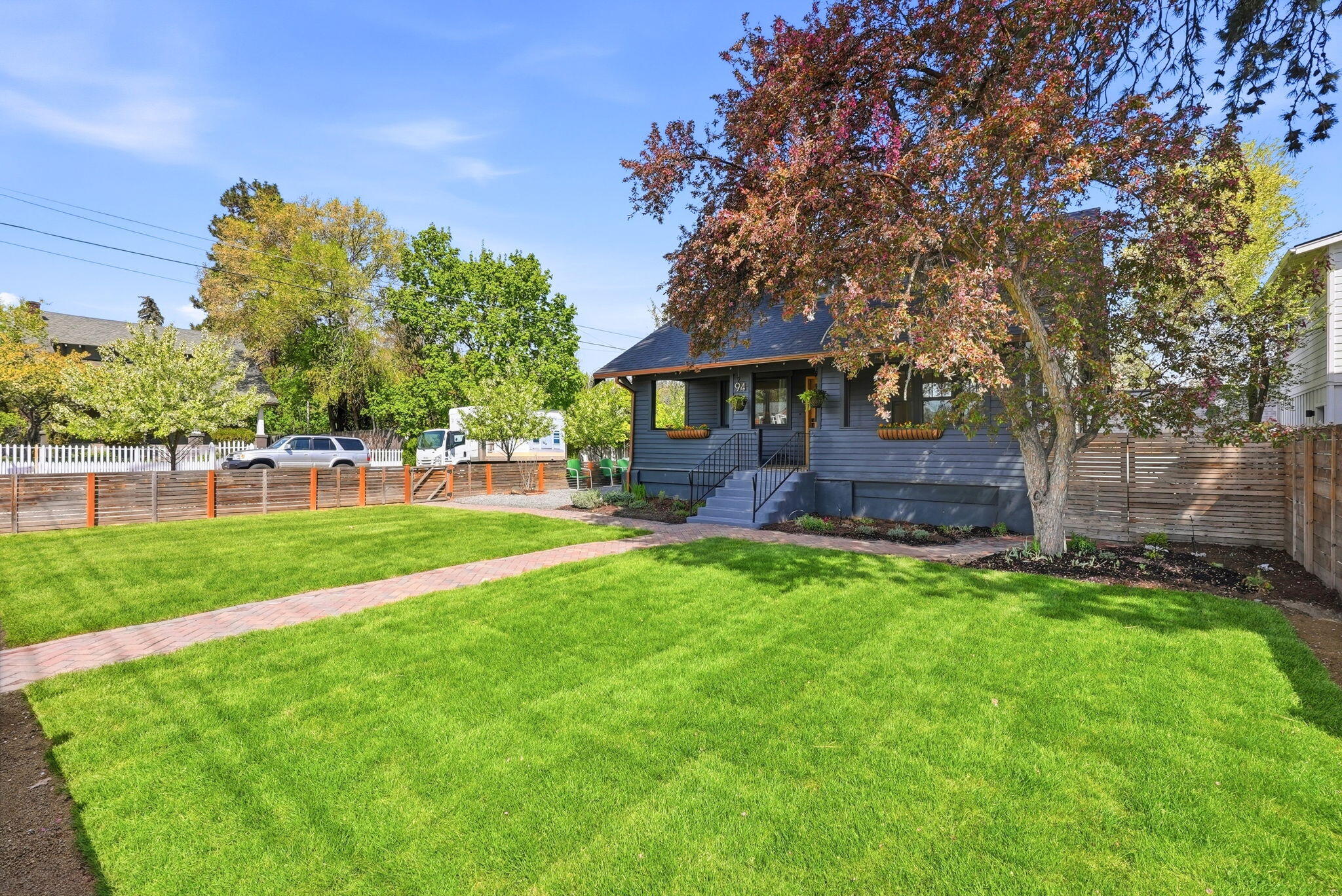 94 NW Portland Avenue