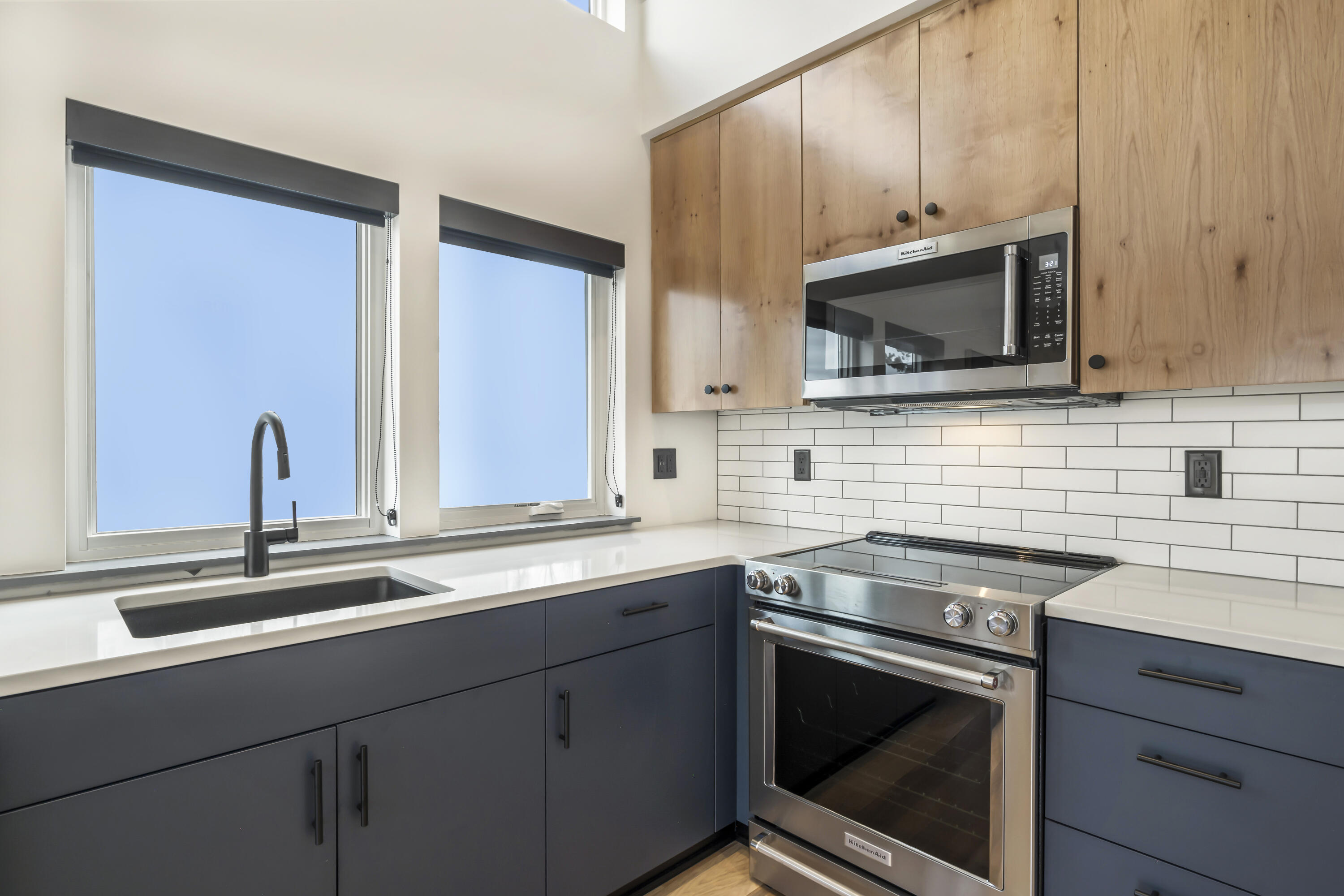 24 SW Roosevelt Avenue, 3