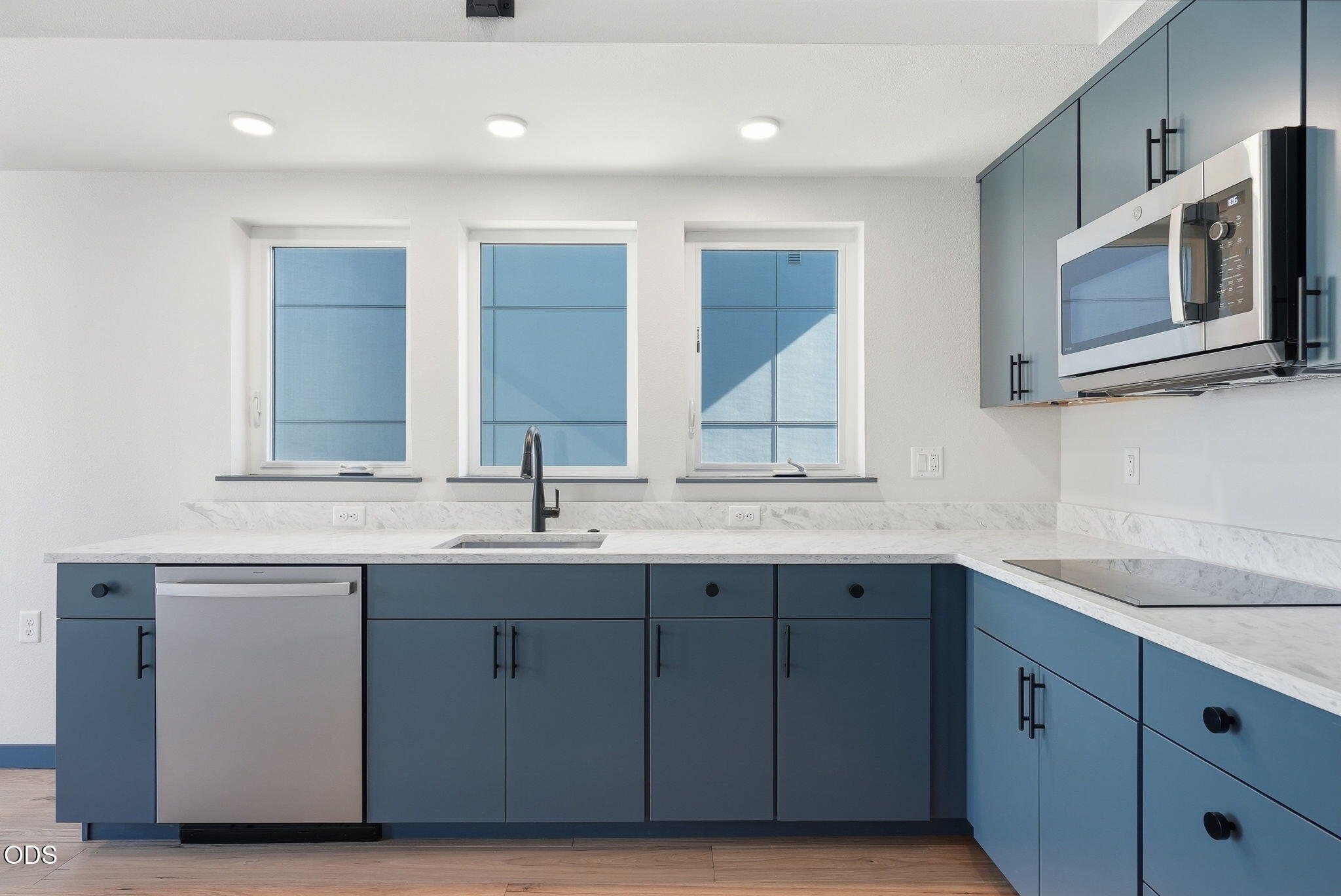 24 SW Roosevelt Avenue, 3