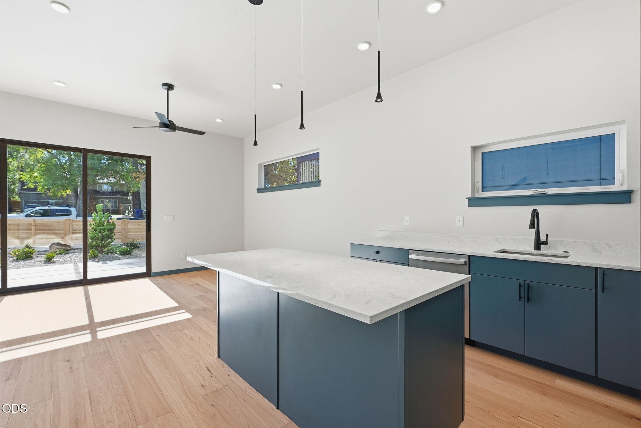 24 SW Roosevelt Avenue, 3