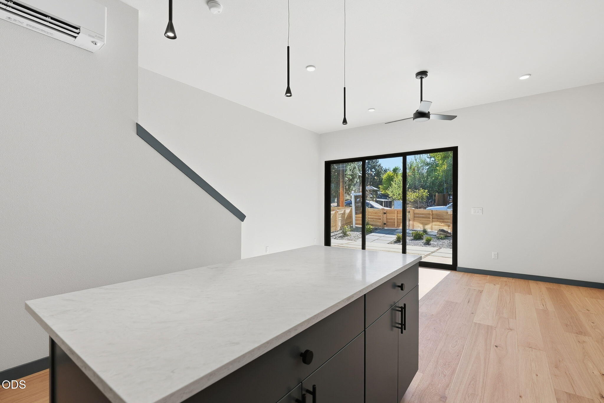 24 SW Roosevelt Avenue, 3