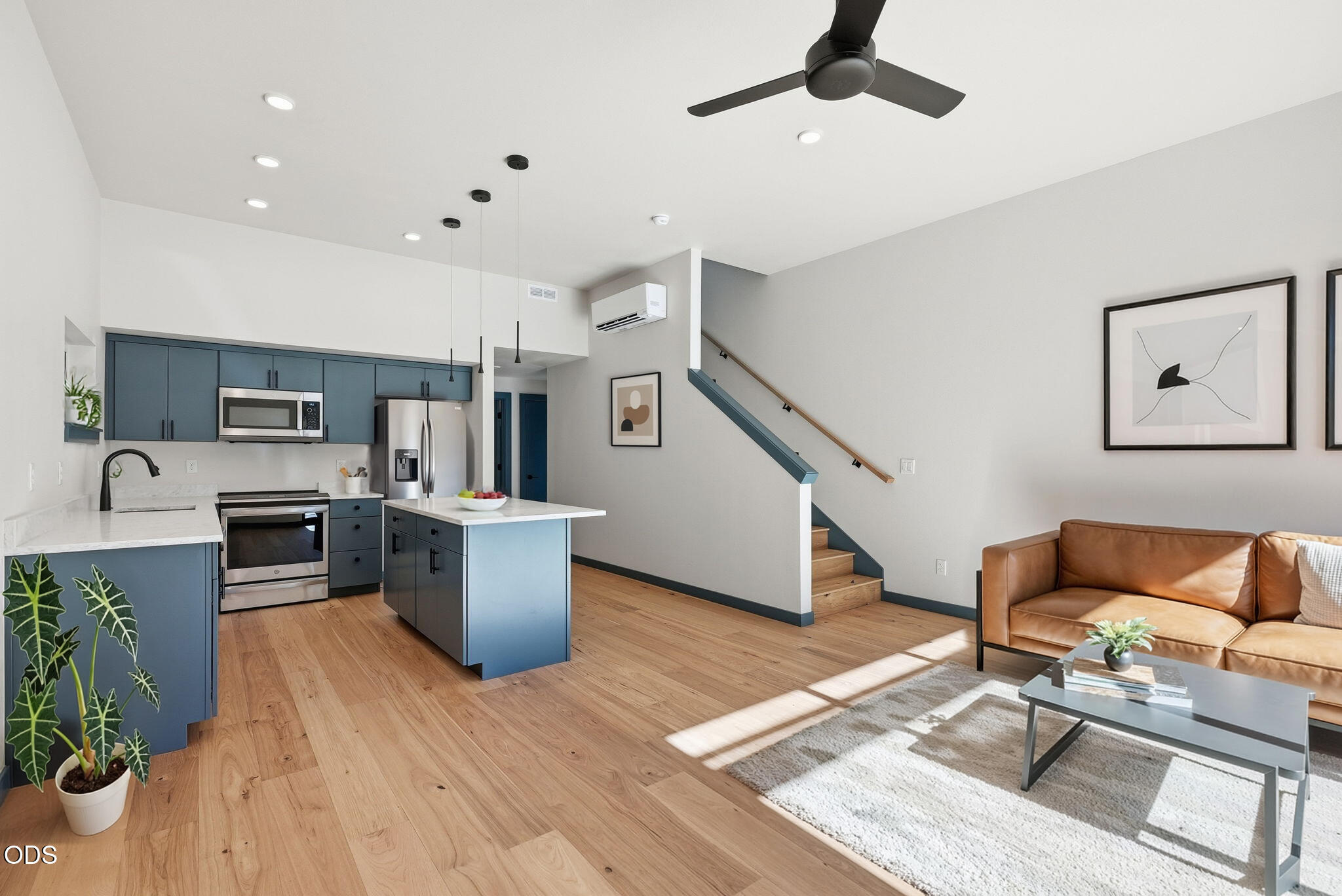 24 SW Roosevelt Avenue, 3