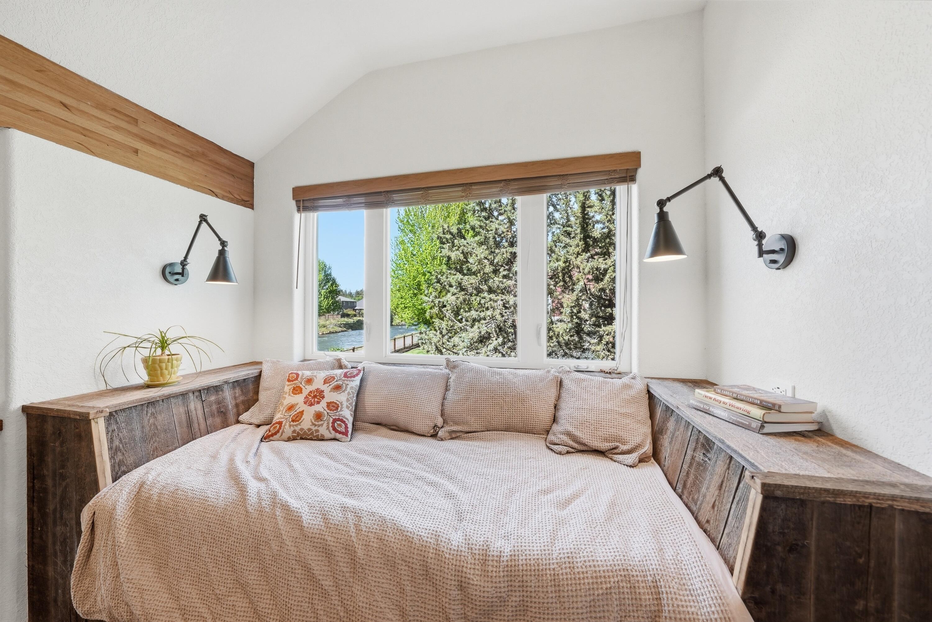 61153 Ridgewater Loop