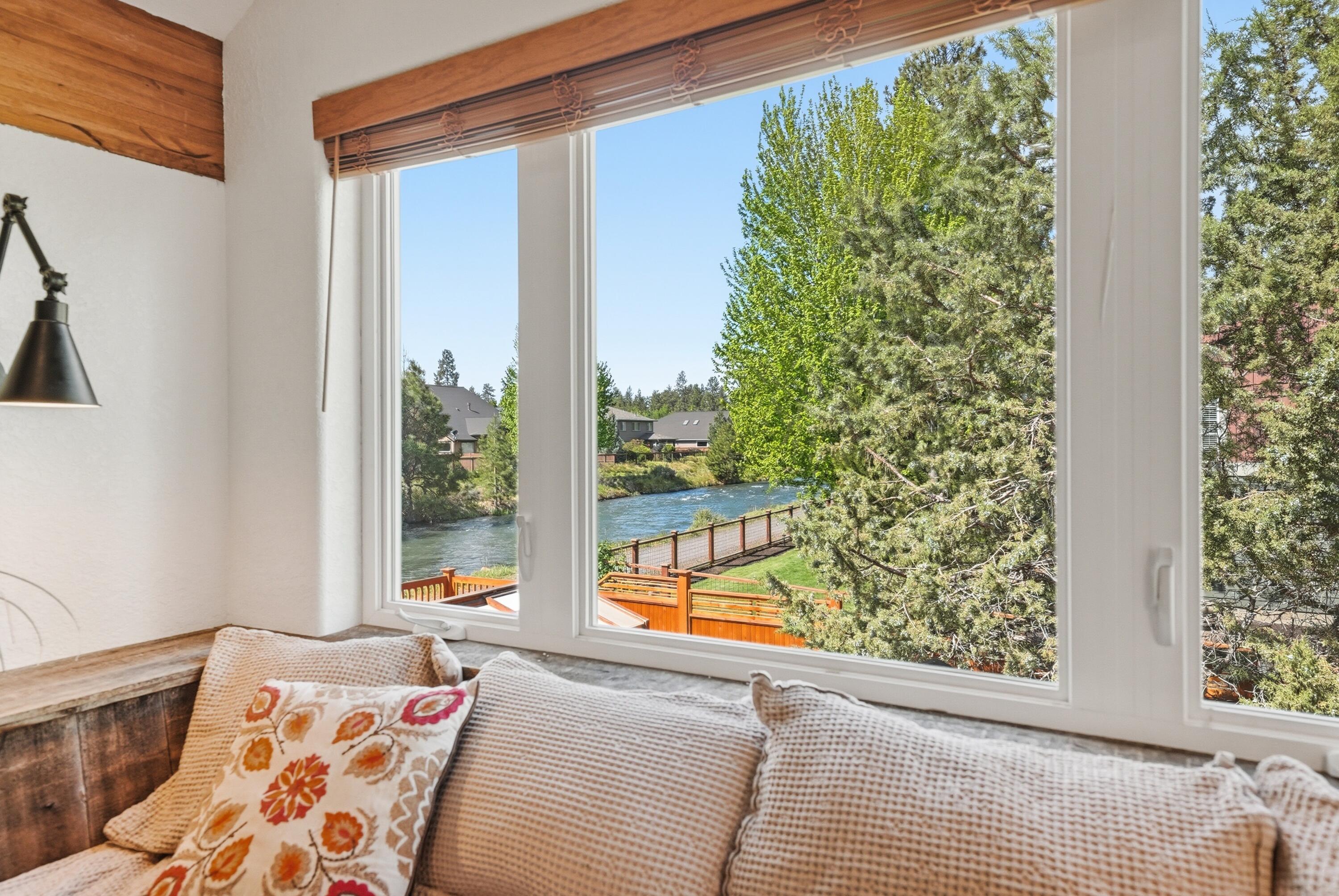 61153 Ridgewater Loop