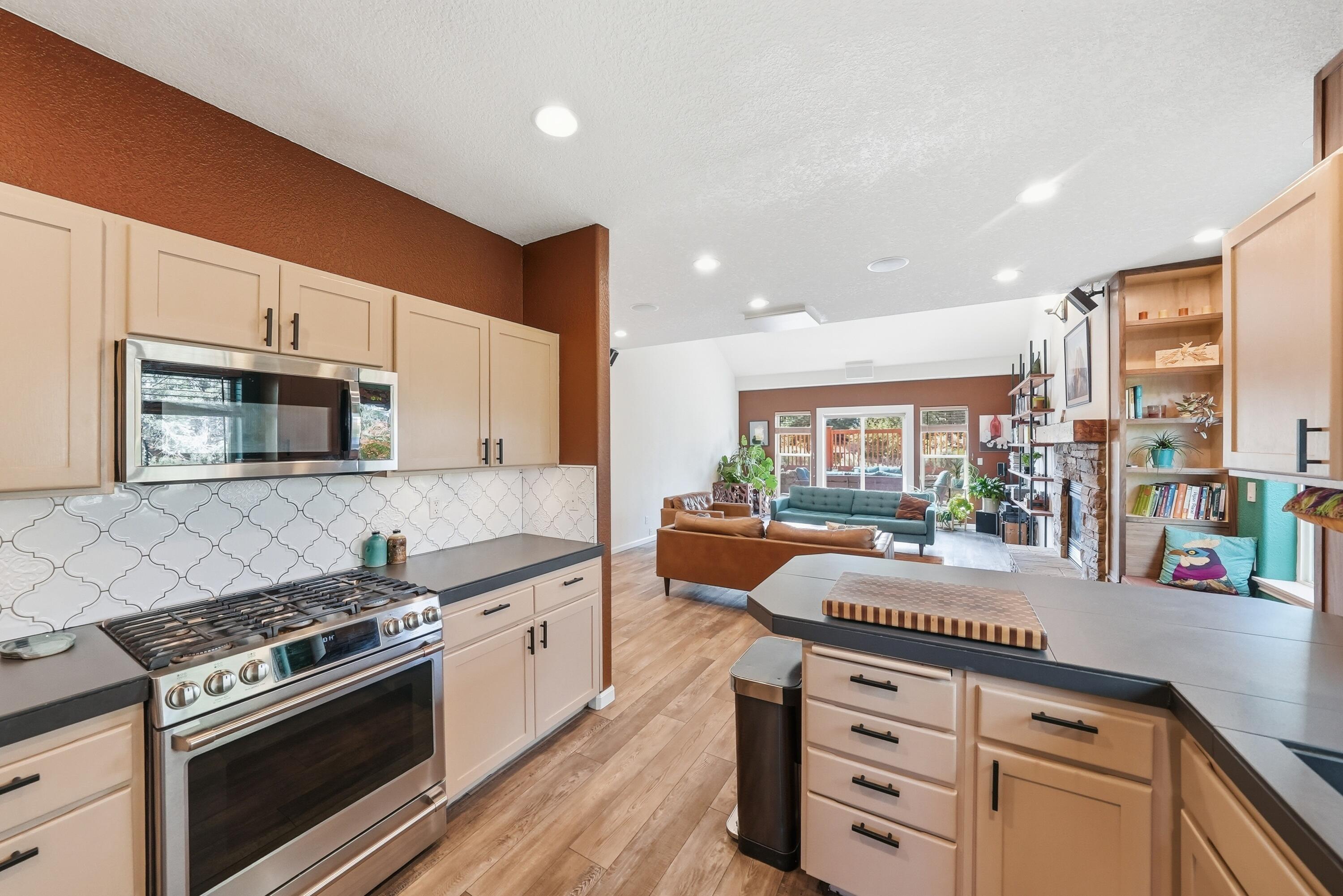 61153 Ridgewater Loop