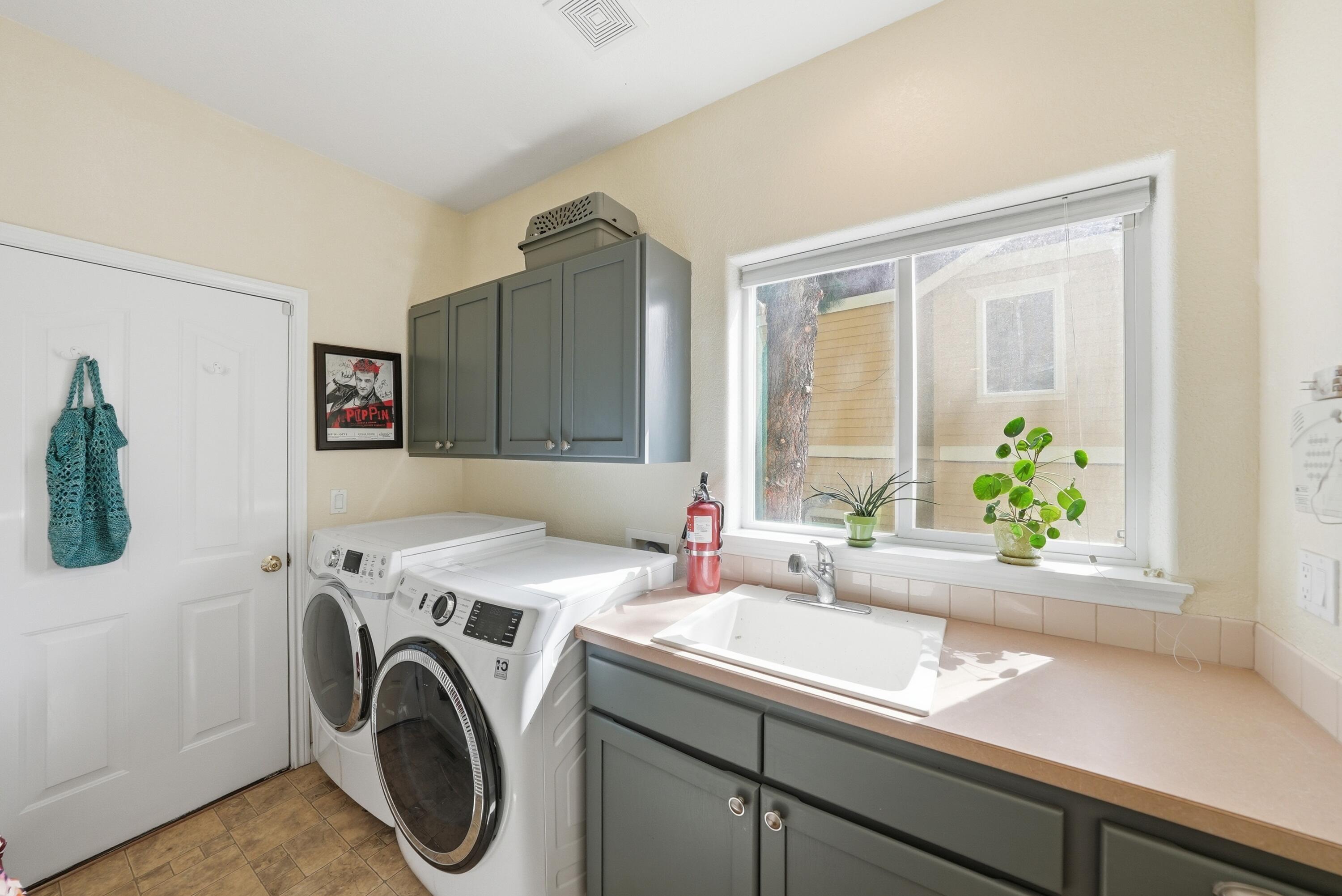 61153 Ridgewater Loop