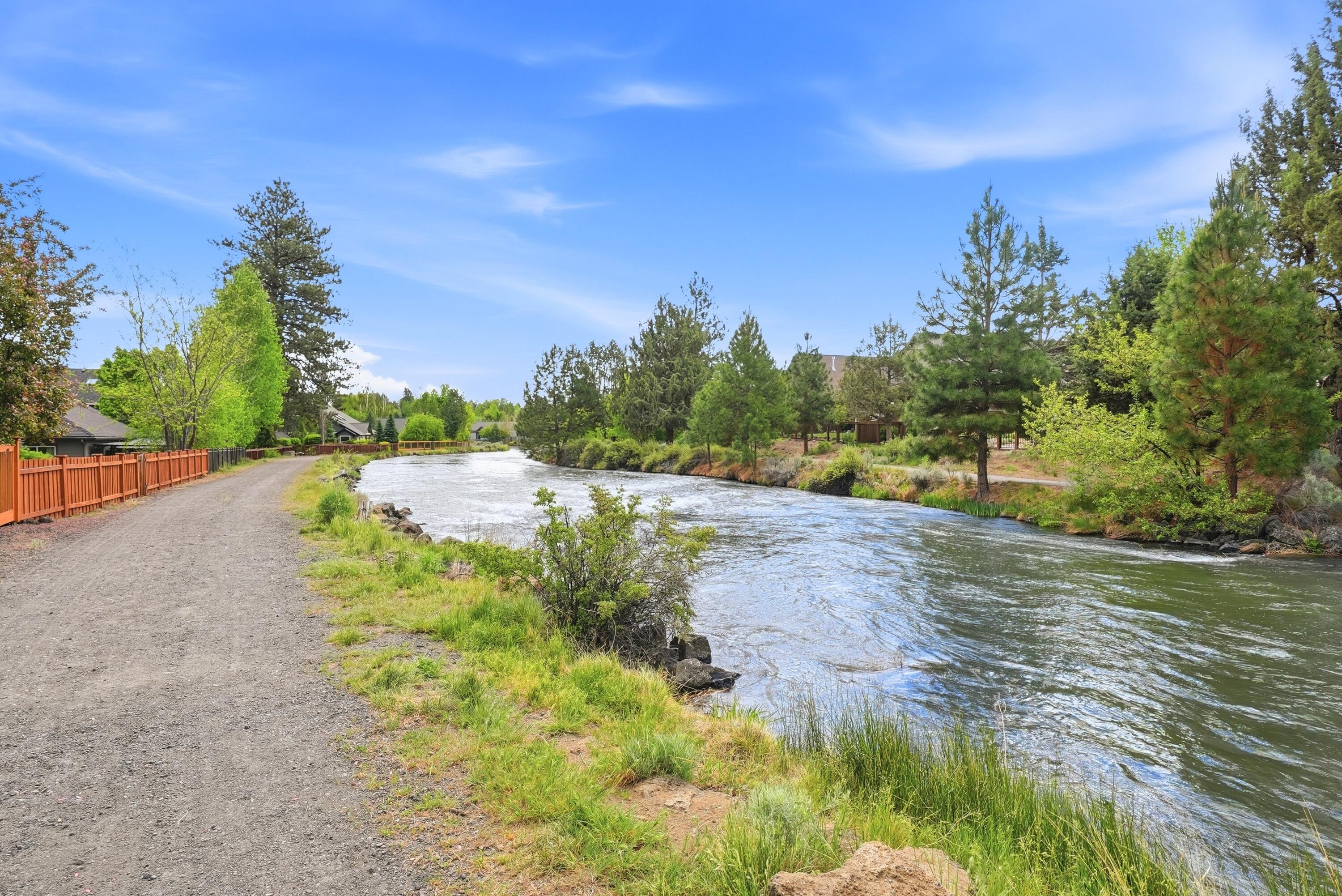 61153 Ridgewater Loop