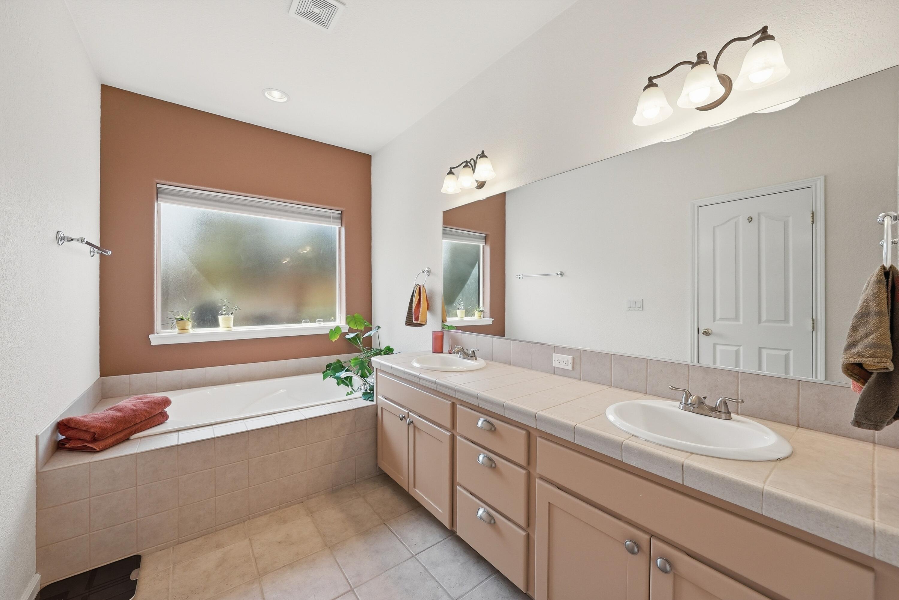 61153 Ridgewater Loop