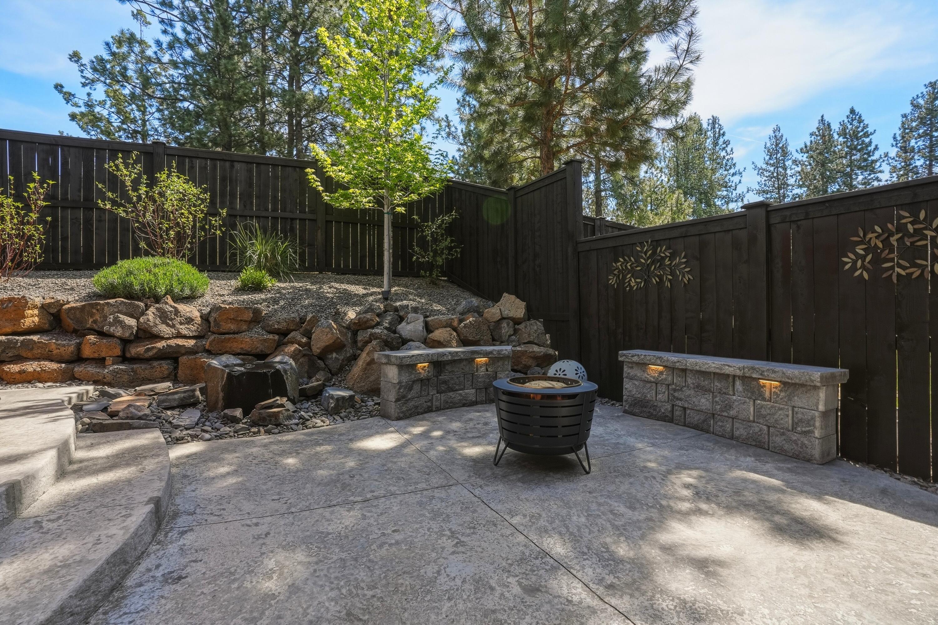 60219 Rolled Rock Way